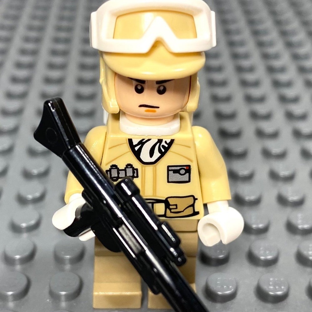 Lego Star Wars Hoth Rebel Trooper Minifigure Set 8083 SW0259 Blaster Gun